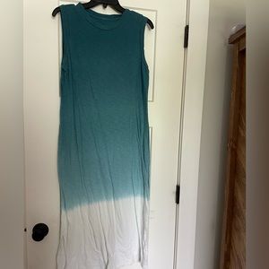 Universal Thread Womens sleeveless Midi Dress Blue White Tie Dye Ombre Medium